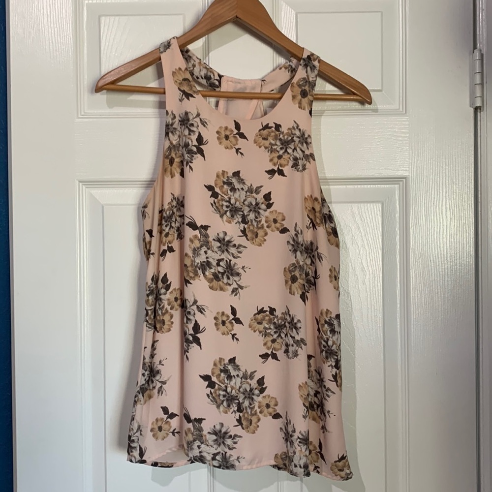 Flower top sleeves-less for women size M